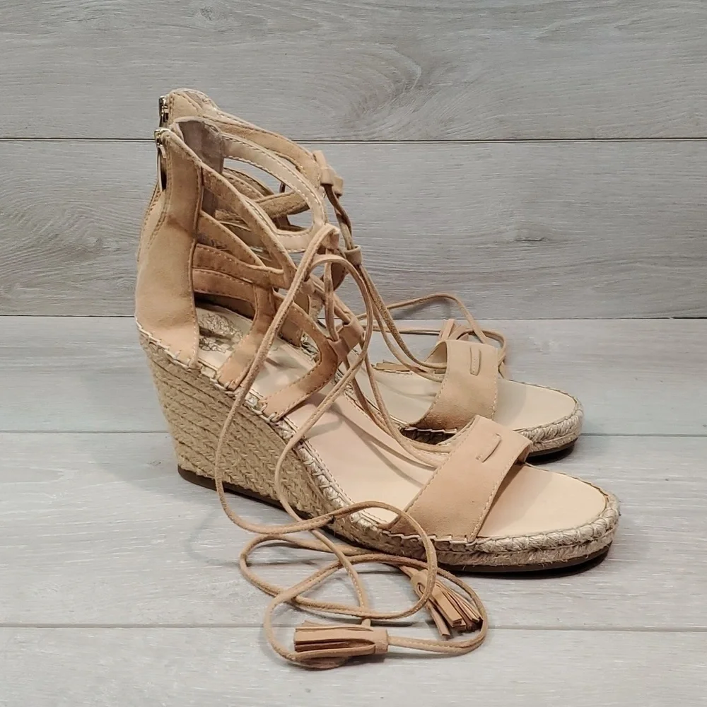 Vince Camuto good all
